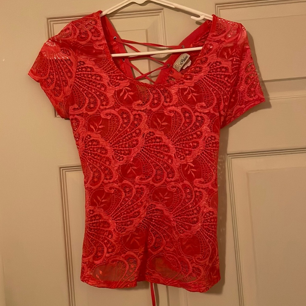 Short sleeve lace top